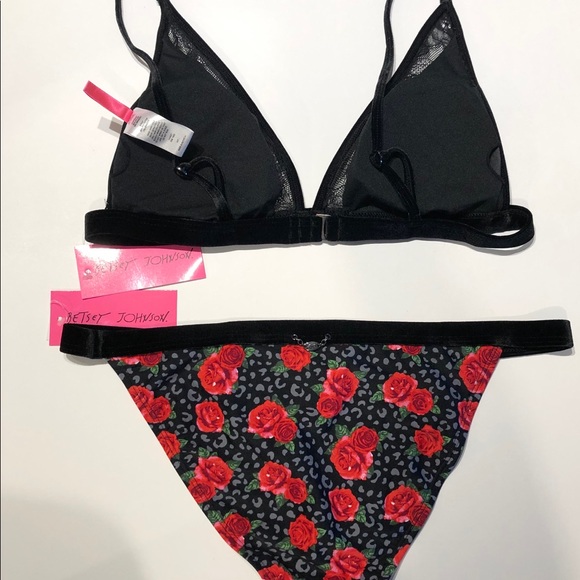 Betsy Johnson Floral Large Two Piece swimming suit - Picture 4 of 8